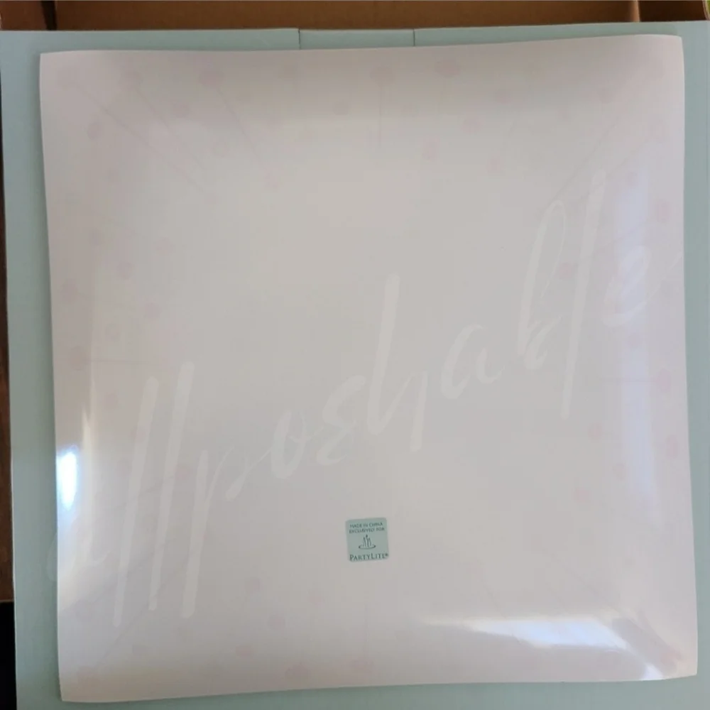 ❗️Retired❗️ PartyLite Merry Christmas Candle Garden Tray - Picture 2 of 4